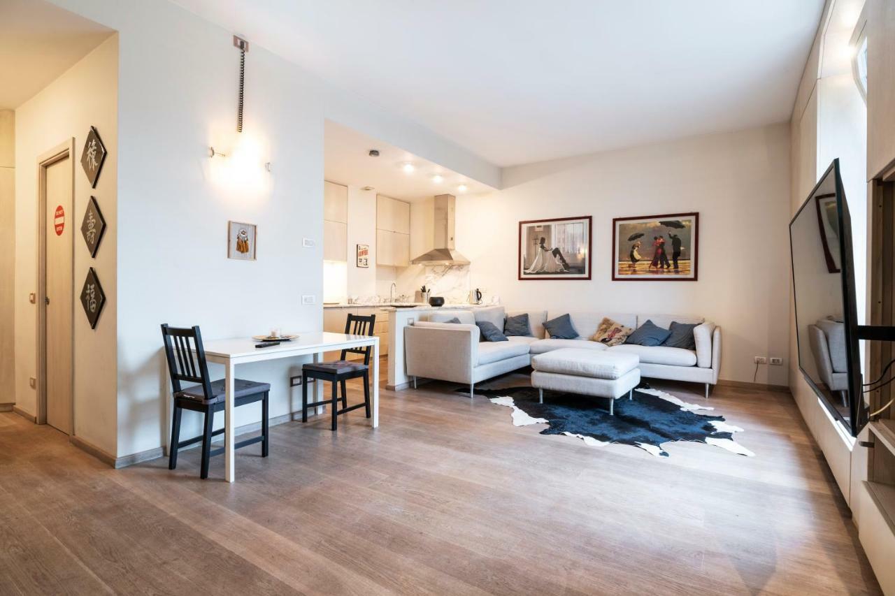 Santo Stefano Luxury Apartment Milan Exterior photo